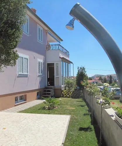 And By The Sea Barbat, Rab - 5068 4*